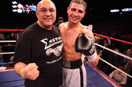 http://www.cyberboxingzone.com/blog/wp-content/uploads/2010/01/8_cestus_fighter_donovan_george_photo_property_of_cestus_management.jpg