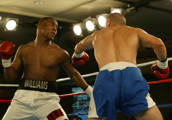Aaron_Overhand_Right_7_22_05 (107k image)