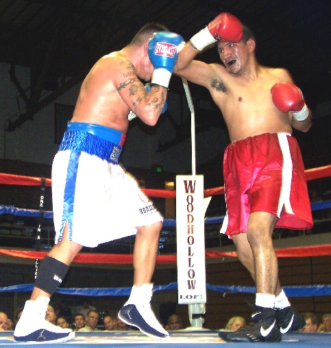 AlvaradoRightHookCrop1 (74k image)