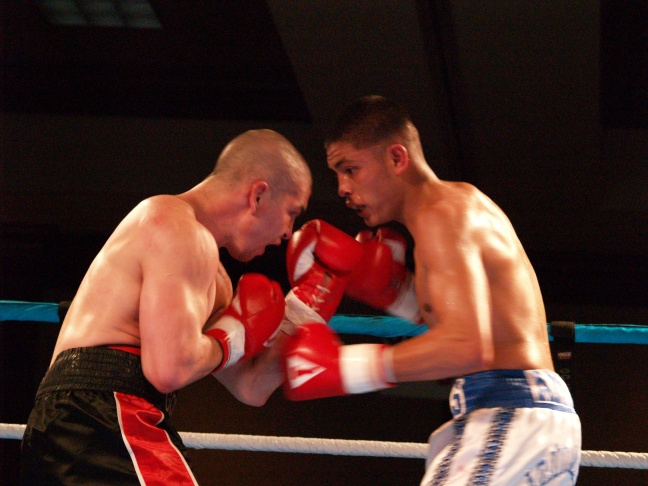 Ambriz(right)tradeswithGonzalez (121k image)