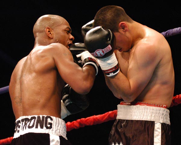 ArmstrongPressesGutierrez (78k image)