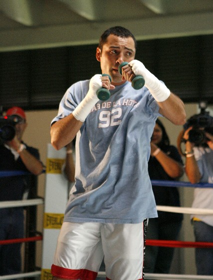 DeLaHoyaTraining2SM (64k image)