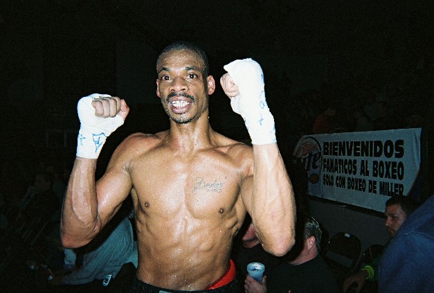 DerekAndrewsVictorious (75k image)