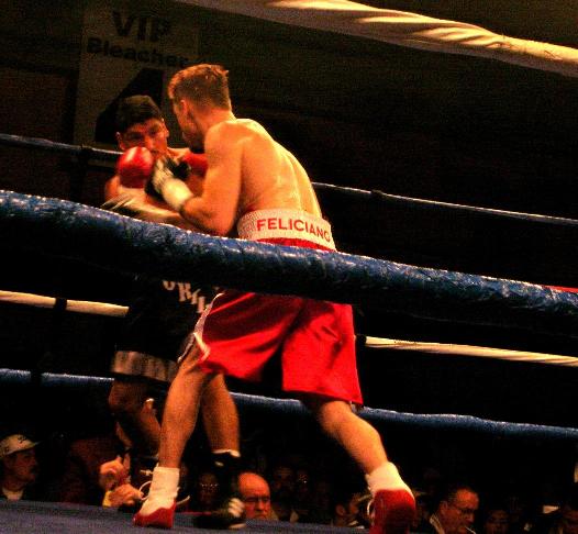 FelicianolandsrightonOrtizSm (40k image)