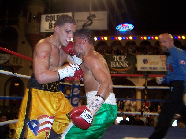 JonathanOquendoInFightSM (78k image)