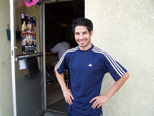 JoseHernandezDoorSM (61k image)