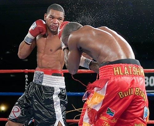 KendallHoltPoundsEDMULLHOLLAND (65k image)