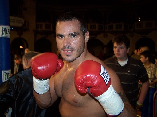 MolloRIngsideSM (45k image)