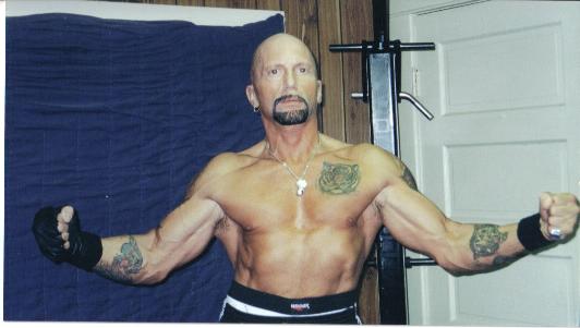 Ron_Arms_outstretched (23k image)