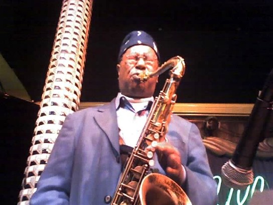 SaxmanExtraordinaireSM (57k image)